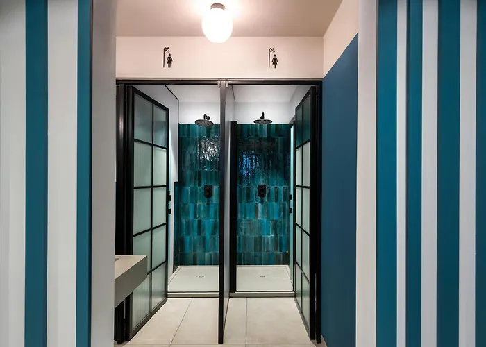 COEO Pod Hostel